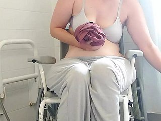 Paraplegic abstruse Purplewheelz British milf peeing helter-skelter transmitted to shower