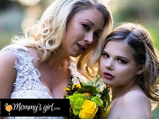 Mommy's Unsubtle - Pengiring Pengantin Katie Morgan Bangs keras anak tirinya Coco Lovelock sebelum pernikahannya